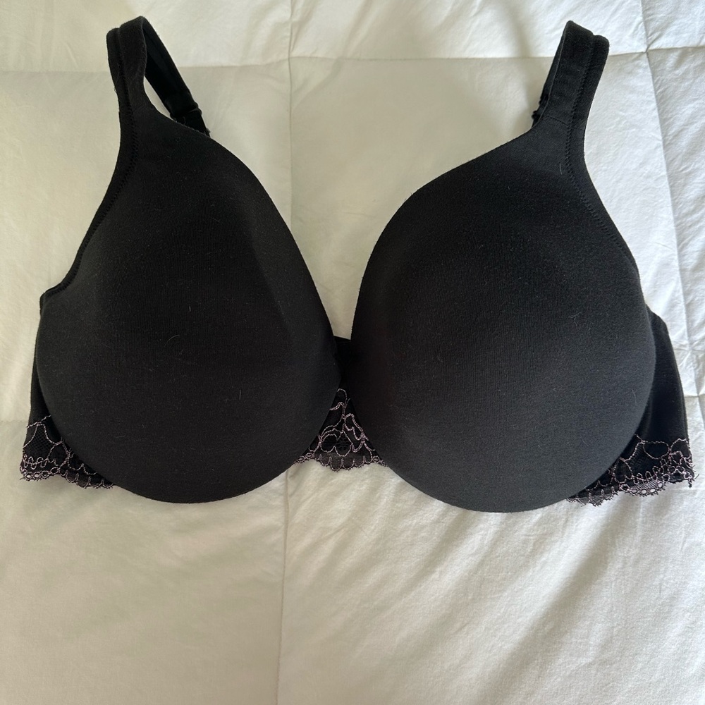 Cacique Black Full Coverage Seamless Bra 44D black and pink.